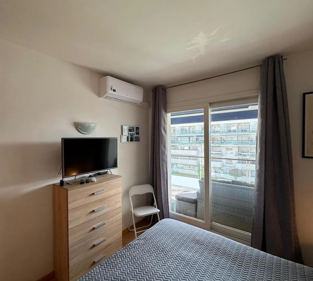 Apartamento Soleado En Porto Marina Con Immo 365 Roses Apartment