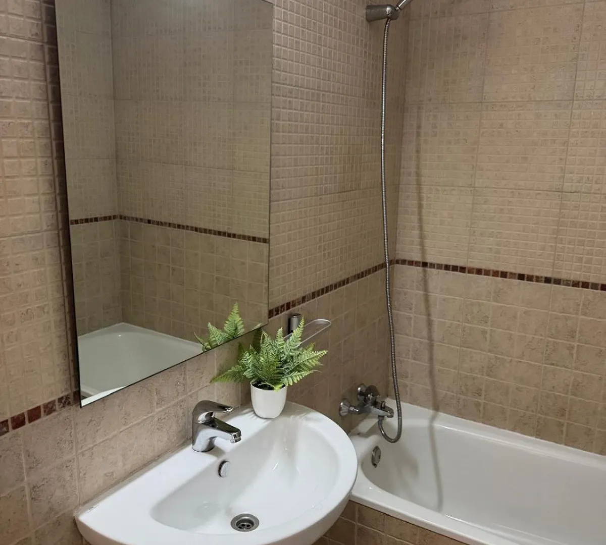 Apartamento Soleado En Porto Marina Con Immo 365 Roses 0*,